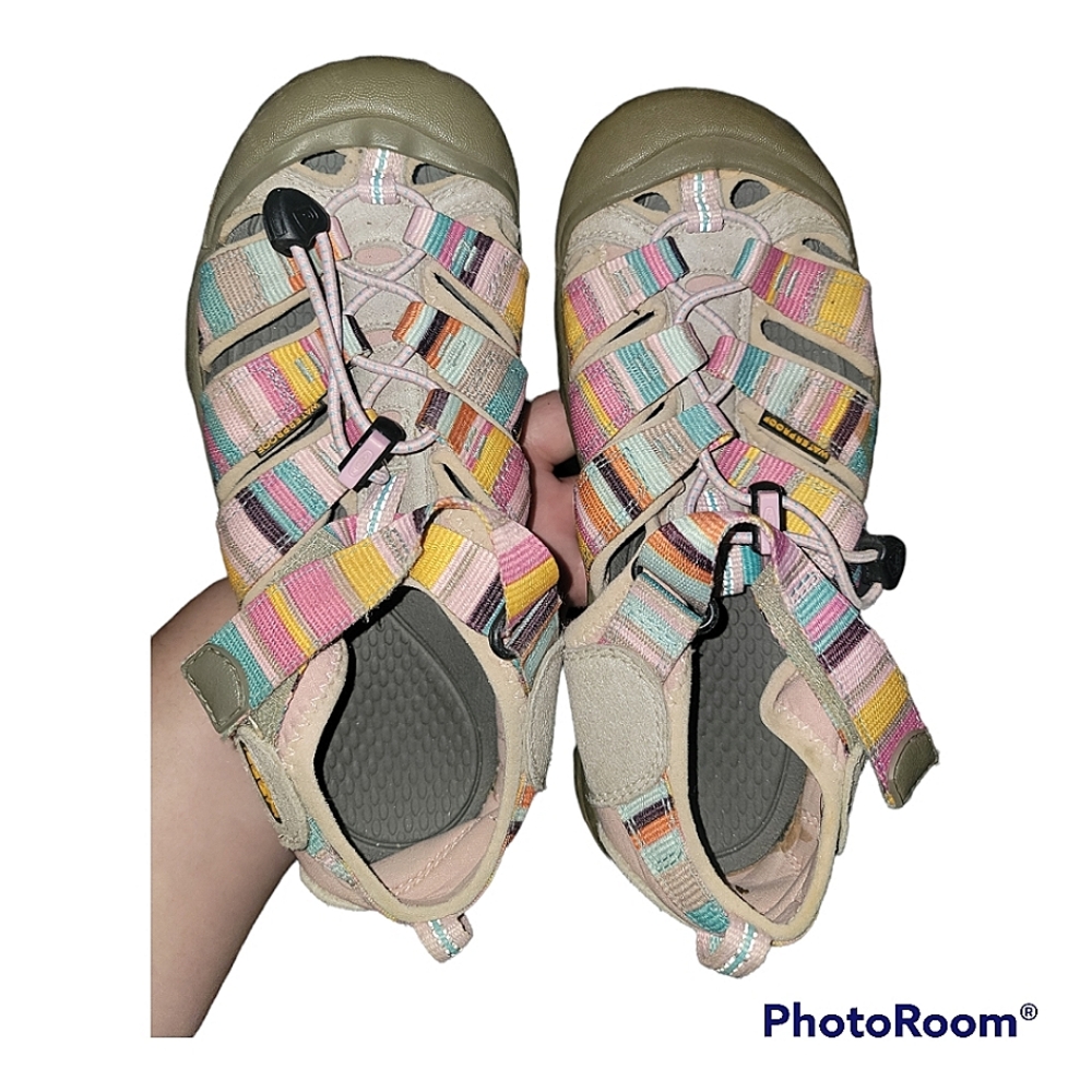 Keen, kids, sandals, size girls youth 4, waterproof, multicolored